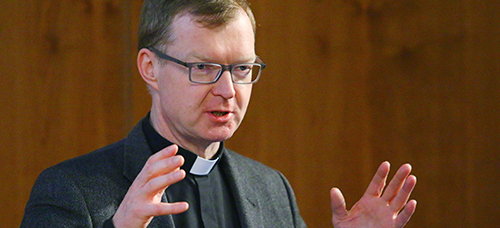 H. ZOLLNER, SJ: «NO PENSEMOS QUE YA HEMOS TACHADO DE LA LISTA LO QUE HABÍA QUE HACER»