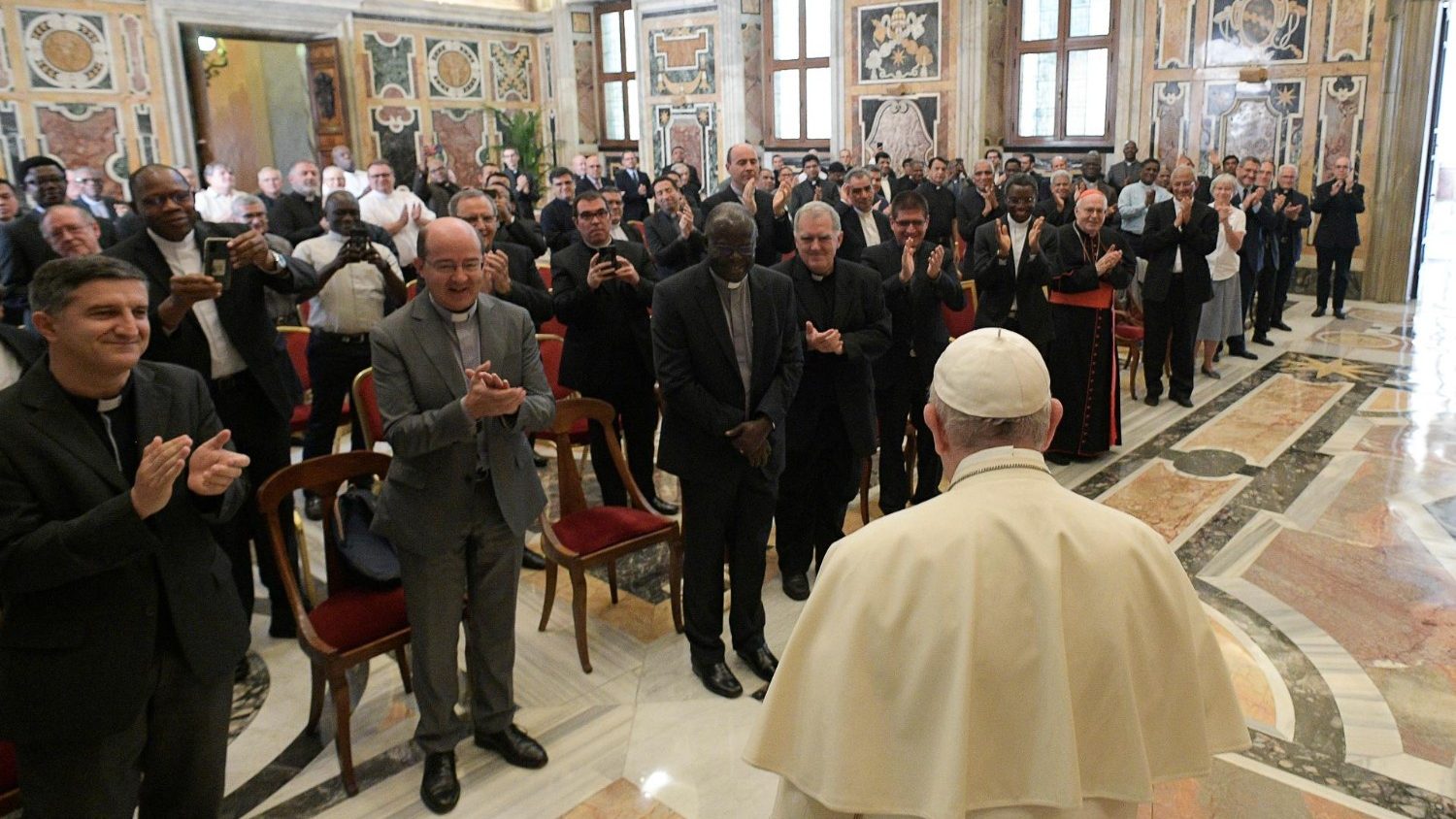 EL PAPA FRANCISCO RECIBE A LOS CLARETIANOS REUNIDOS EN CAPÍTULO GENERAL